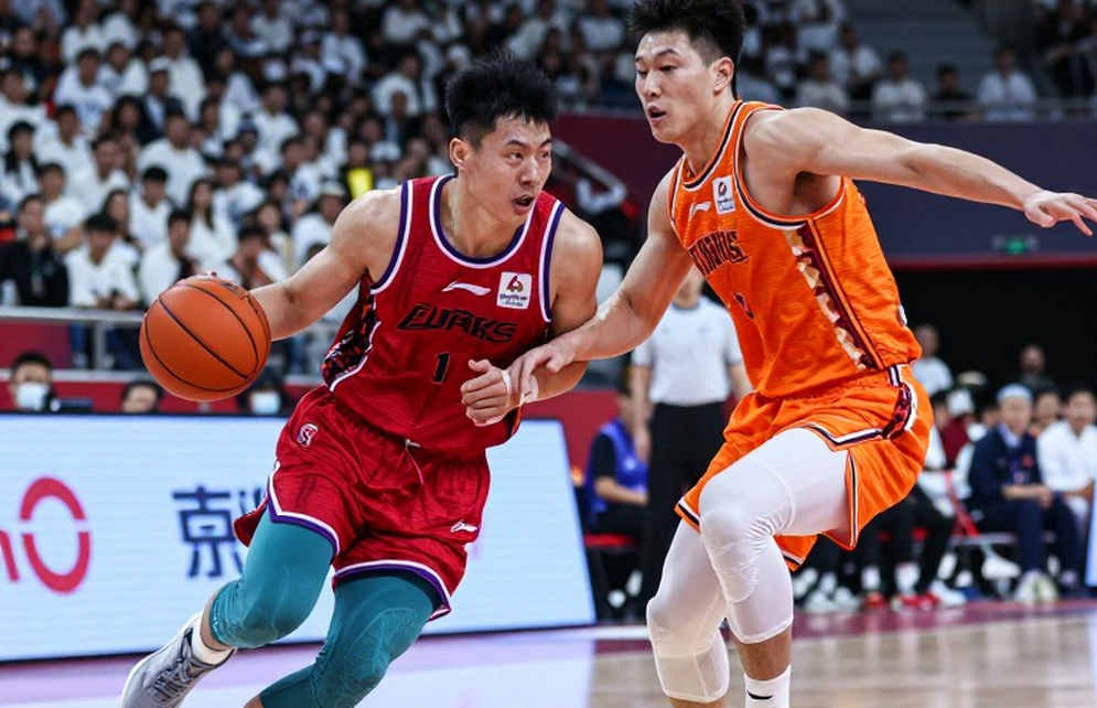 NBA vs PBA: Hai thế giới quản lý trần lương và bài học cho bóng rổ châu Á