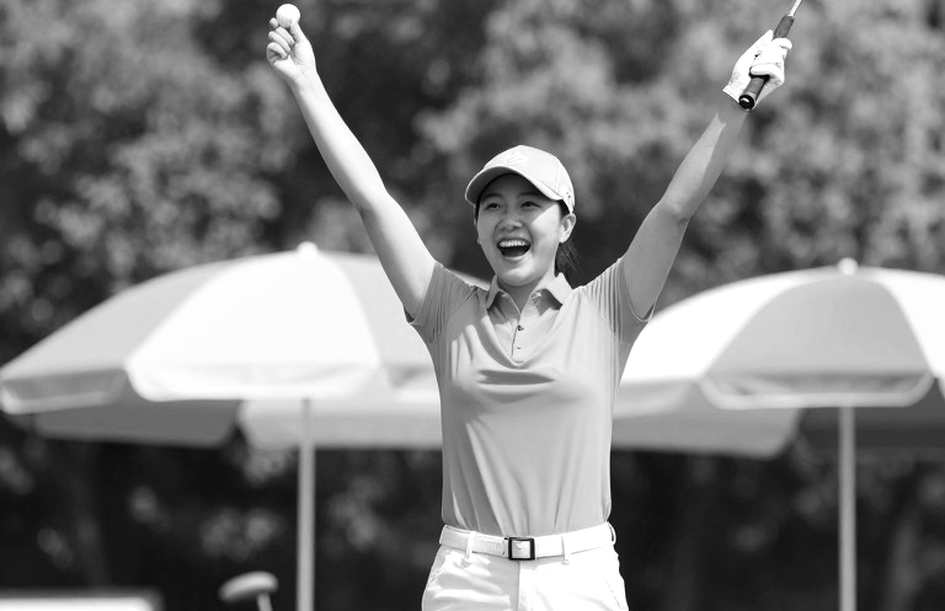 Charlie Woods thể hiện sự tiến bộ rõ nét với cú đánh 71 tại Junior Players Championship, ghi 5 birdies và 4 bogeys Charlie Woods thể hiện sự tiến bộ rõ nét với cú đánh 71 tại Junior Players Championship, ghi 5 birdies và 4 bogeys