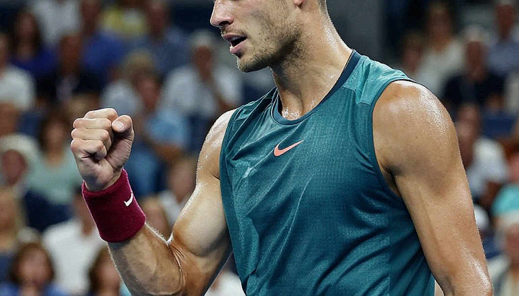 Alcaraz ở Vienna, Djokovic ở Basel: bài kiểm tra indoor và cuộc đua điểm ATP Finals