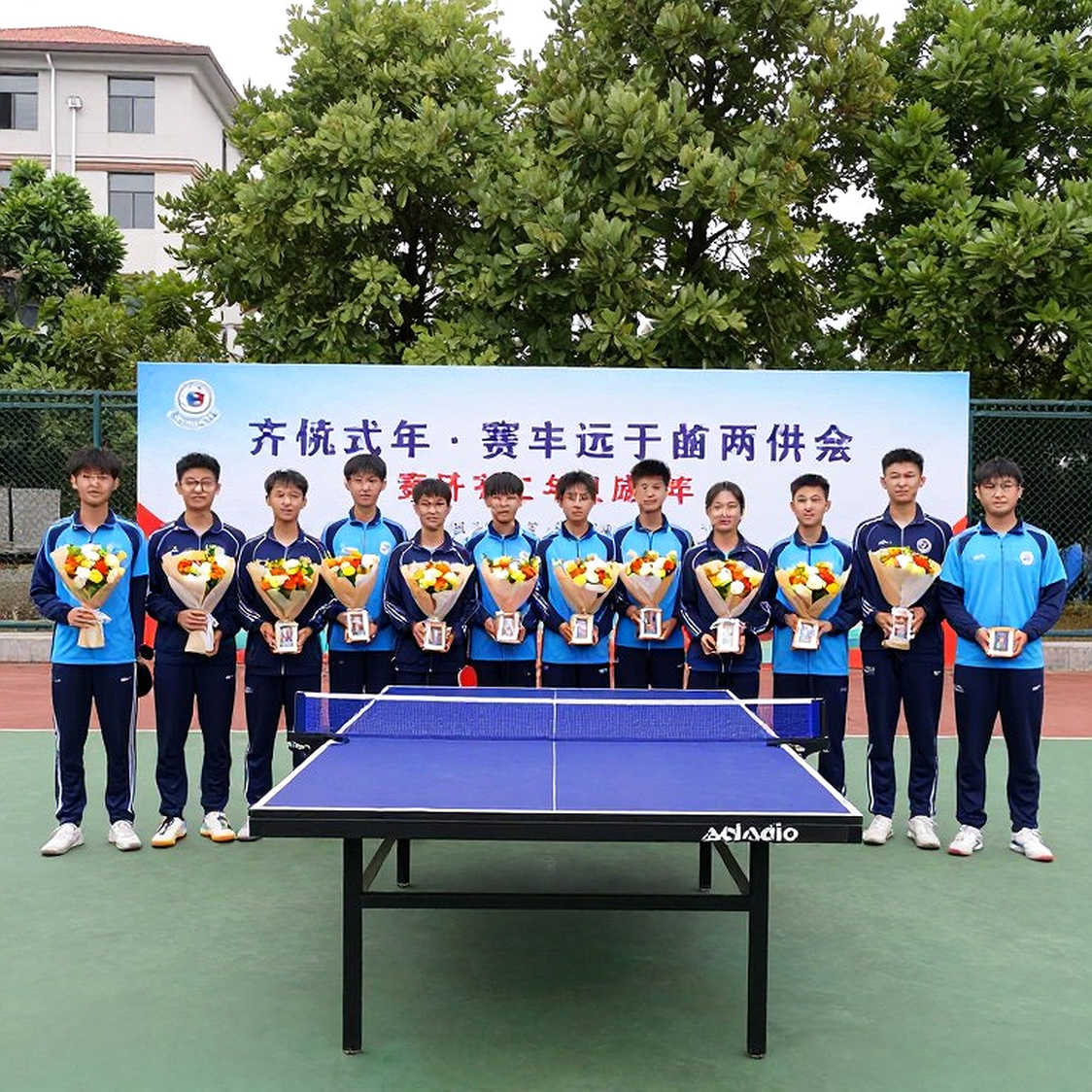 Keighley: tám bàn đấu, mười học viên và nút thắt không nằm ở cơ sở vật chất