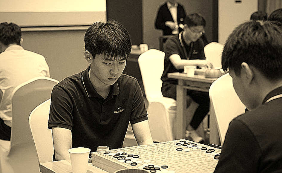 Carlsen trở lại, 1 triệu USD và một lịch thi đấu không khoan nhượng: Giải Cờ vua Toàn cầu 2026 đang đặt cược vào điều gì?