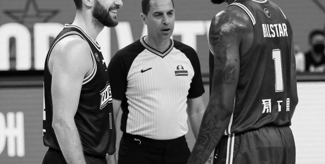Virtus Bologna hạ Olympiakos ở giây cuối: Marcus Carr 22 điểm, 10 kiến tạo và những gì bảng điểm không nói