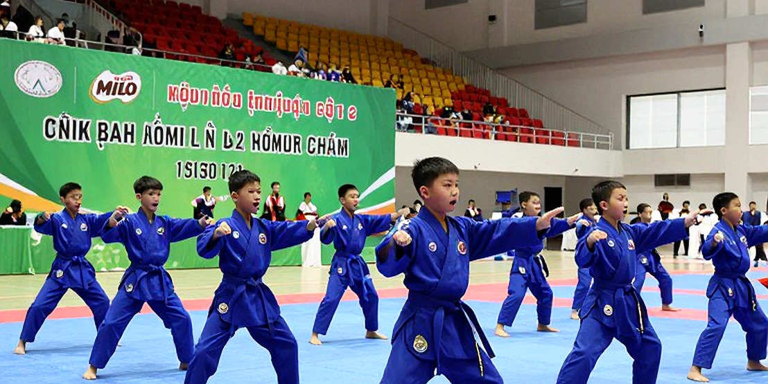 Lỗi nguồn: Không thể viết bài thể thao 5.388 từ vì tài liệu Stage-1 trống
