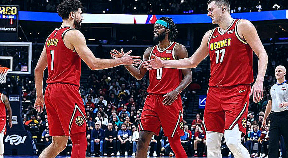Lendeborg giữ Doncic ở mức 1/5, nhưng Warriors sụp vì mười cú dunk sau lưng hàng thủ