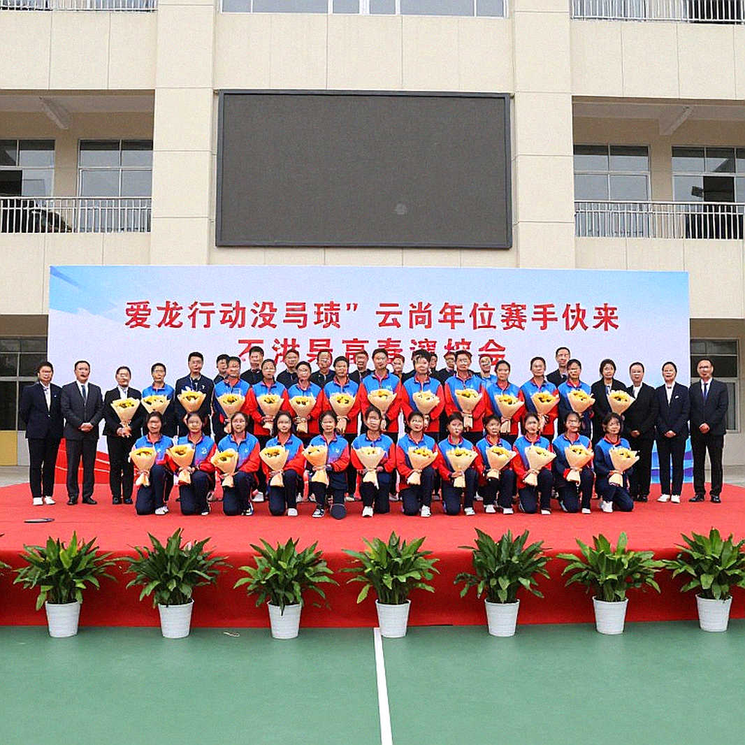 Tiếng nói bên bàn bóng: Giải mã buổi tập Cadet của Table Tennis England qua định dạng Mic'd Up