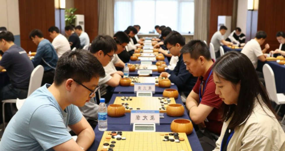 Ngoại giao cờ vua: Tờ điểm danh sách nước của nhà vô địch Sindarov trở thành món quà ngoại giao giữa Ấn Độ và Uzbekistan Ngoại giao cờ vua: Tờ điểm danh sách nước của nhà vô địch Sindarov trở thành món quà ngoại giao giữa Ấn Độ và Uzbekistan