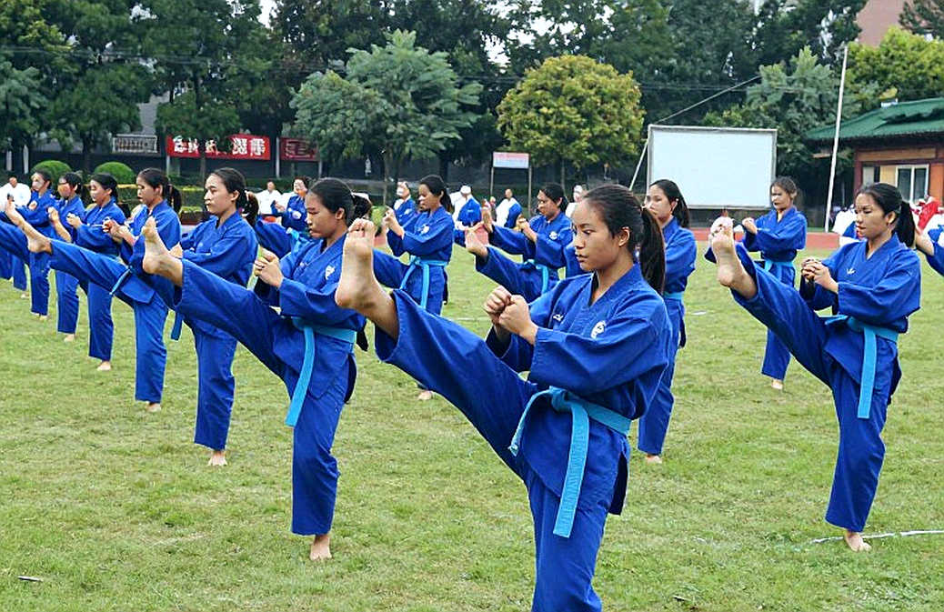 Jena Bishop và chiếc đai ra mắt: Khi một hiệp đấu suýt nữa không có nhà vô địch